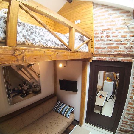 Vitosha Blvd - Attic Studio Sófia Exterior foto
