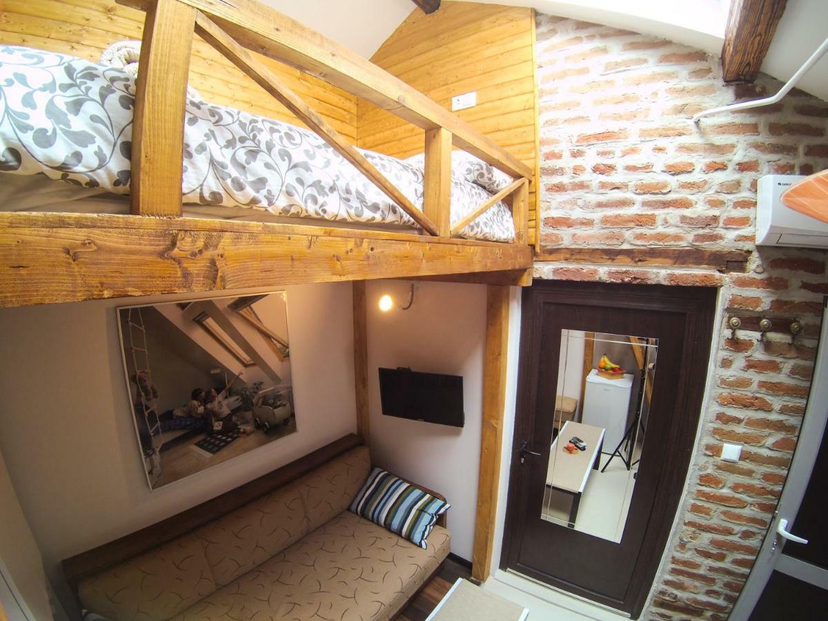 Vitosha Blvd - Attic Studio Sófia Exterior foto
