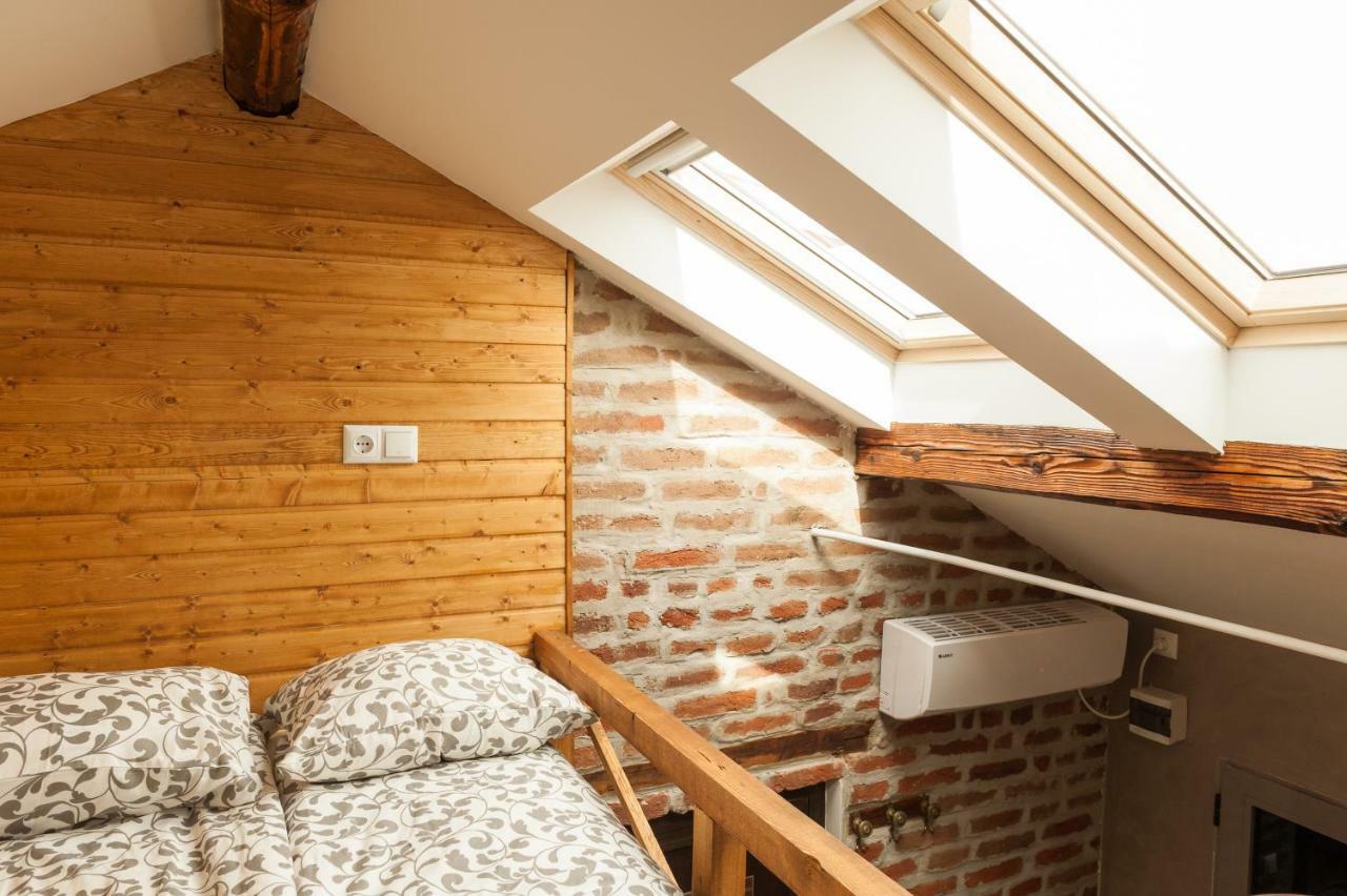 Vitosha Blvd - Attic Studio Sófia Exterior foto